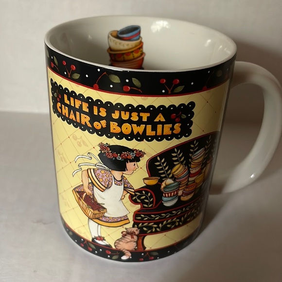 Amcal life is just a chair of bowlies - Picture 1 of 4